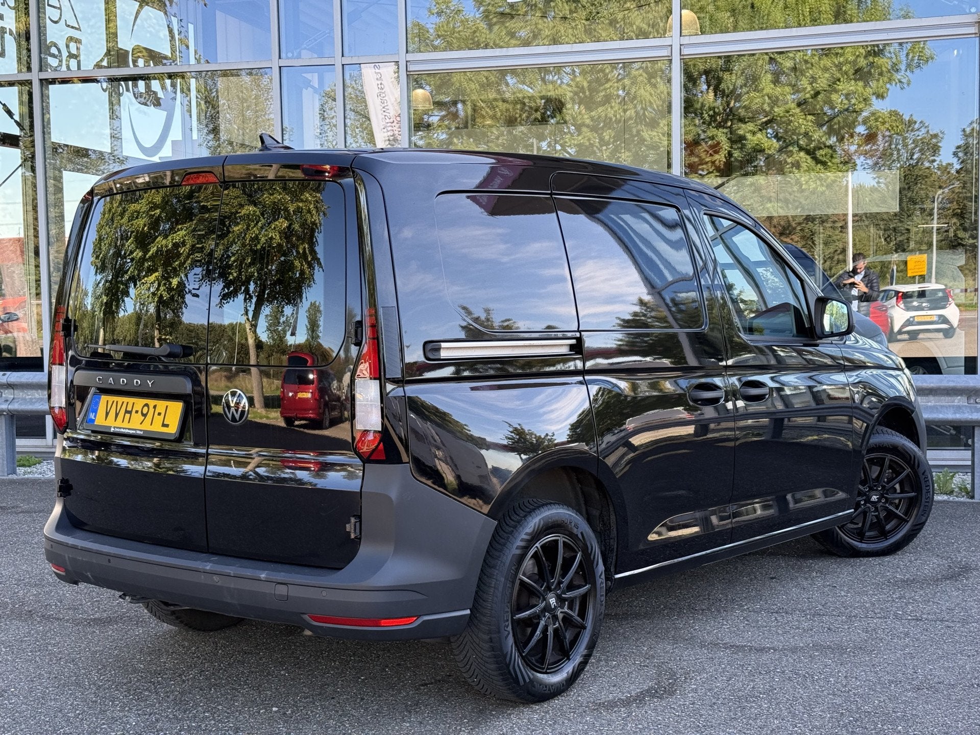 Volkswagen Caddy Cargo 2.0 TDI Comfort | NL-auto | 1e Eig |, Auto's, Voorwielaandrijving, Stof, Gebruikt, 4 cilinders