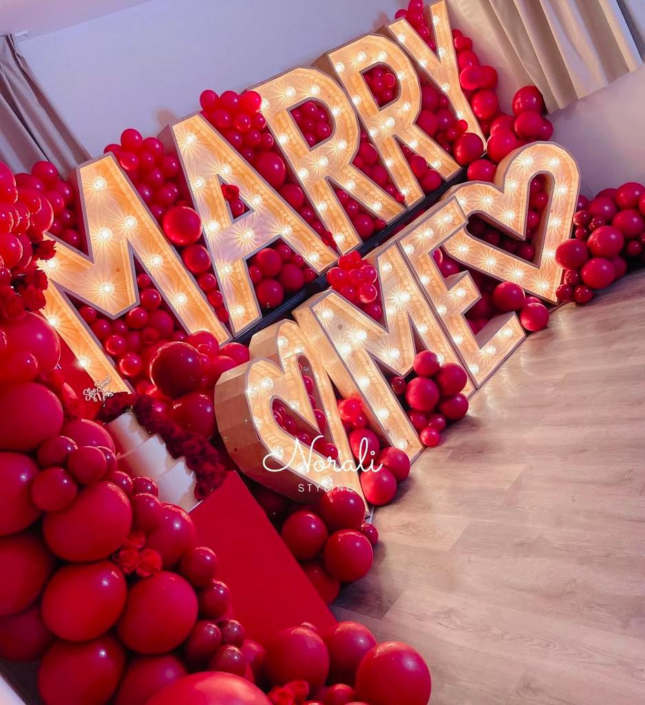 Trouwen - Aanzoek - Setting - Lichtletters - Marry Me, Ophalen, Zo goed als nieuw, Abraham of Sarah