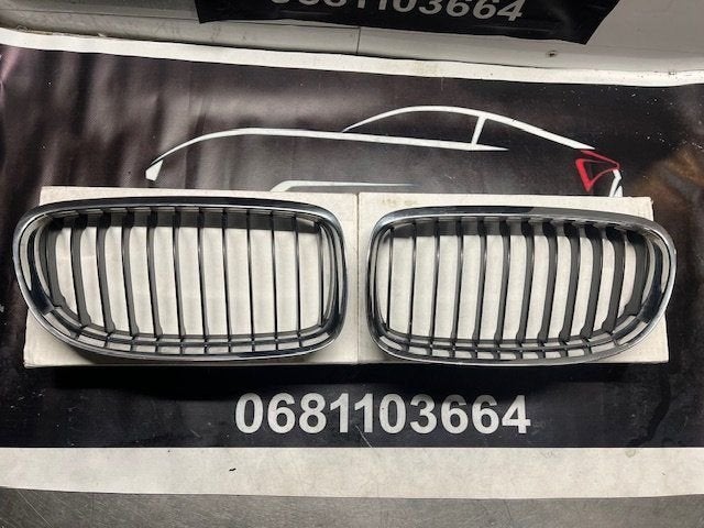 BMW 3 Serie E90 E91 Grille Chrome 51712146911 51712146912, Gebruikt, -, -, Ophalen of Verzenden