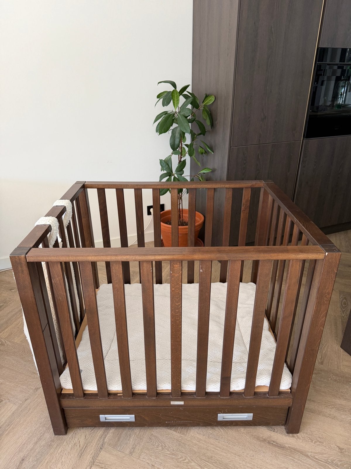 Donkerbruine box met boxkleed en boxzak (100x80x85), Ophalen, Gebruikt, Rechthoekig, Boxkleed