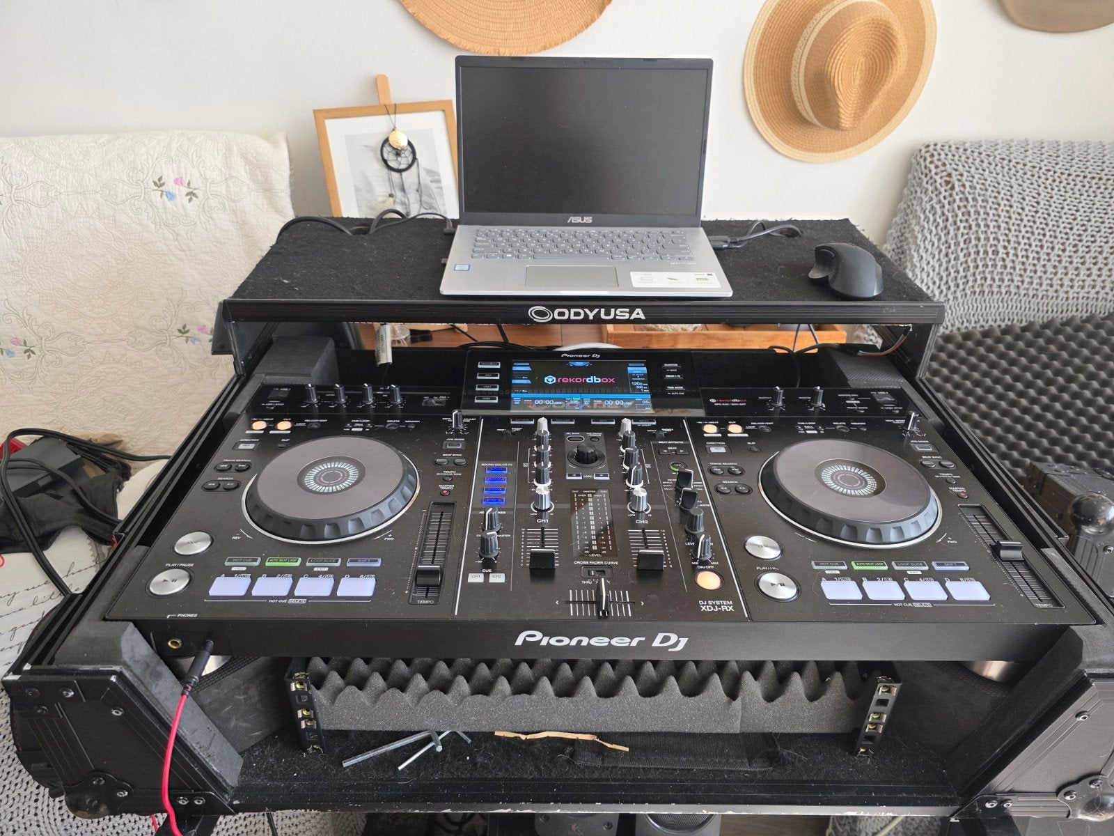 Pioneer xdj rx met flightcase en decksaver, Muziek en Instrumenten, Dj-sets en Draaitafels, Ophalen of Verzenden, Zo goed als nieuw