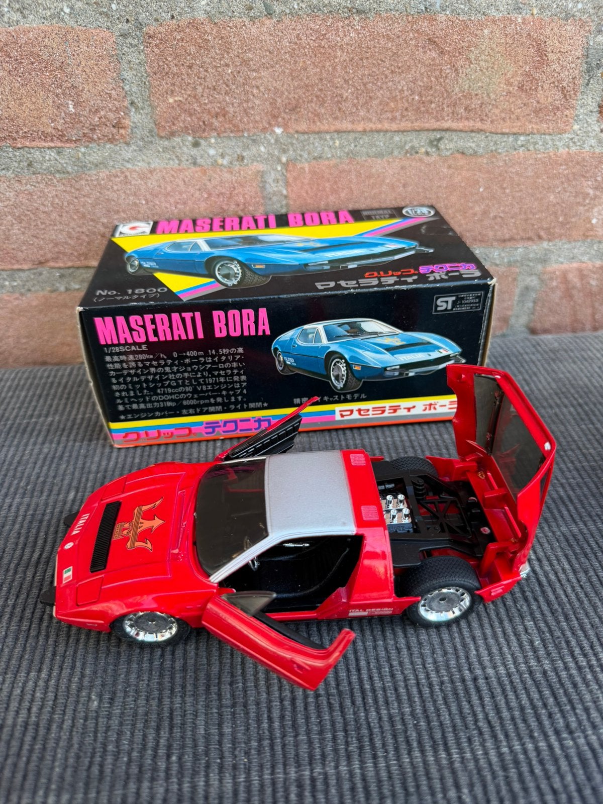 1:28 Eidai Maserati Bora, Ophalen of Verzenden, Zo goed als nieuw, Auto