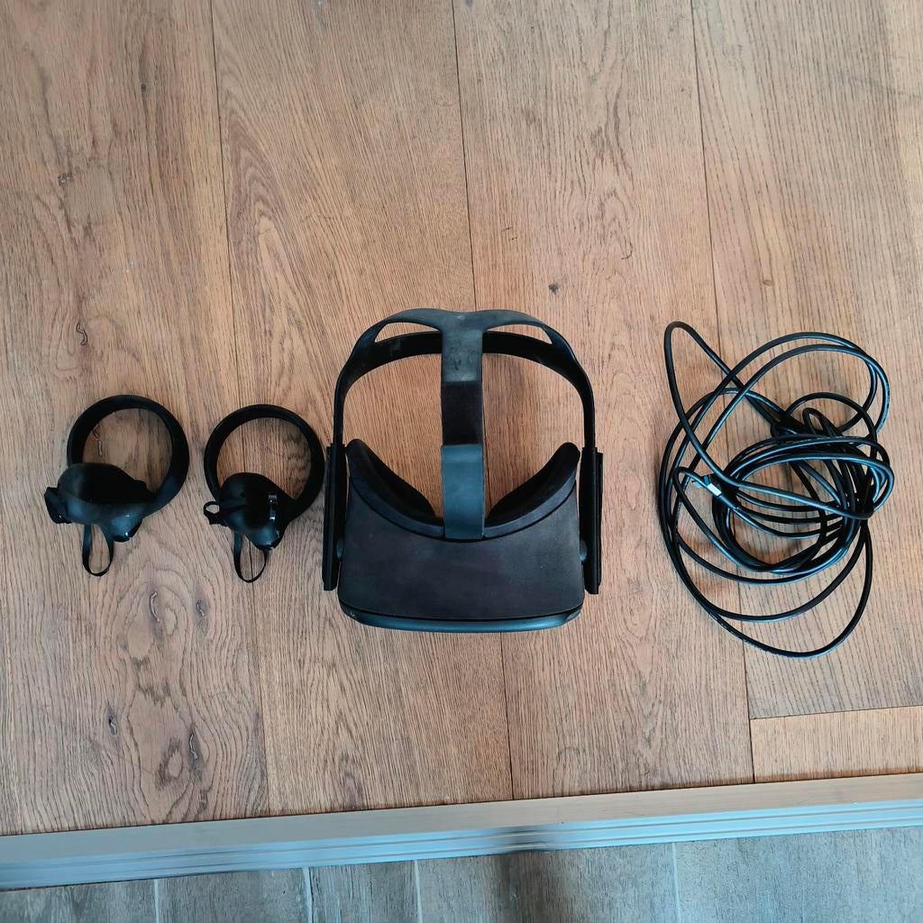 Oculus Quest 1, Spelcomputers en Games, Virtual Reality, Gebruikt, Overige platformen, VR-bril, Ophalen of Verzenden