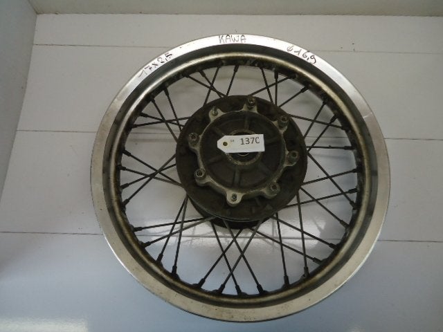 Kawasaki Velg D1-33530, Motoren
