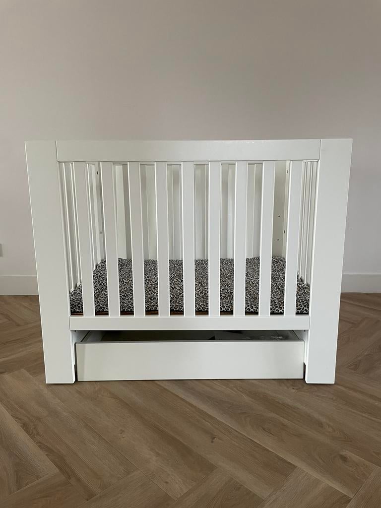 Kidsmill box Alaska met lade wit, Kinderen en Baby's, Boxen, Zo goed als nieuw, Vierkant, In hoogte verstelbaar, Lade, Ophalen