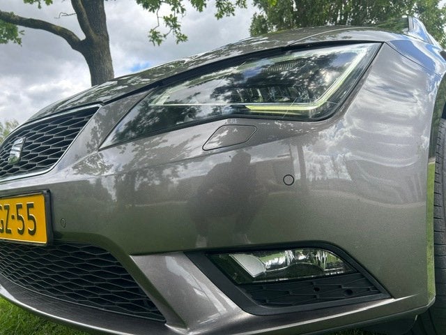 Seat Leon ST 1.2 TSI Style Business, Auto's, Seat, Voorwielaandrijving, Euro 5, 1154 kg, Gebruikt