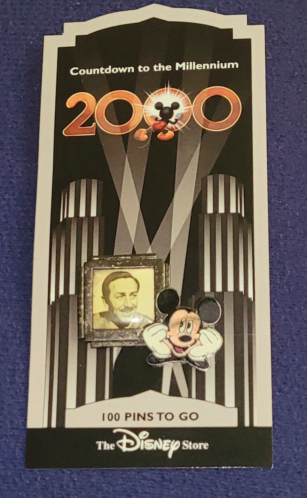 Disney pin Countdown Millenium Walt Disney en Mickey + kaart, Verzamelen, Verzenden, Mickey Mouse, Zo goed als nieuw, Overige typen