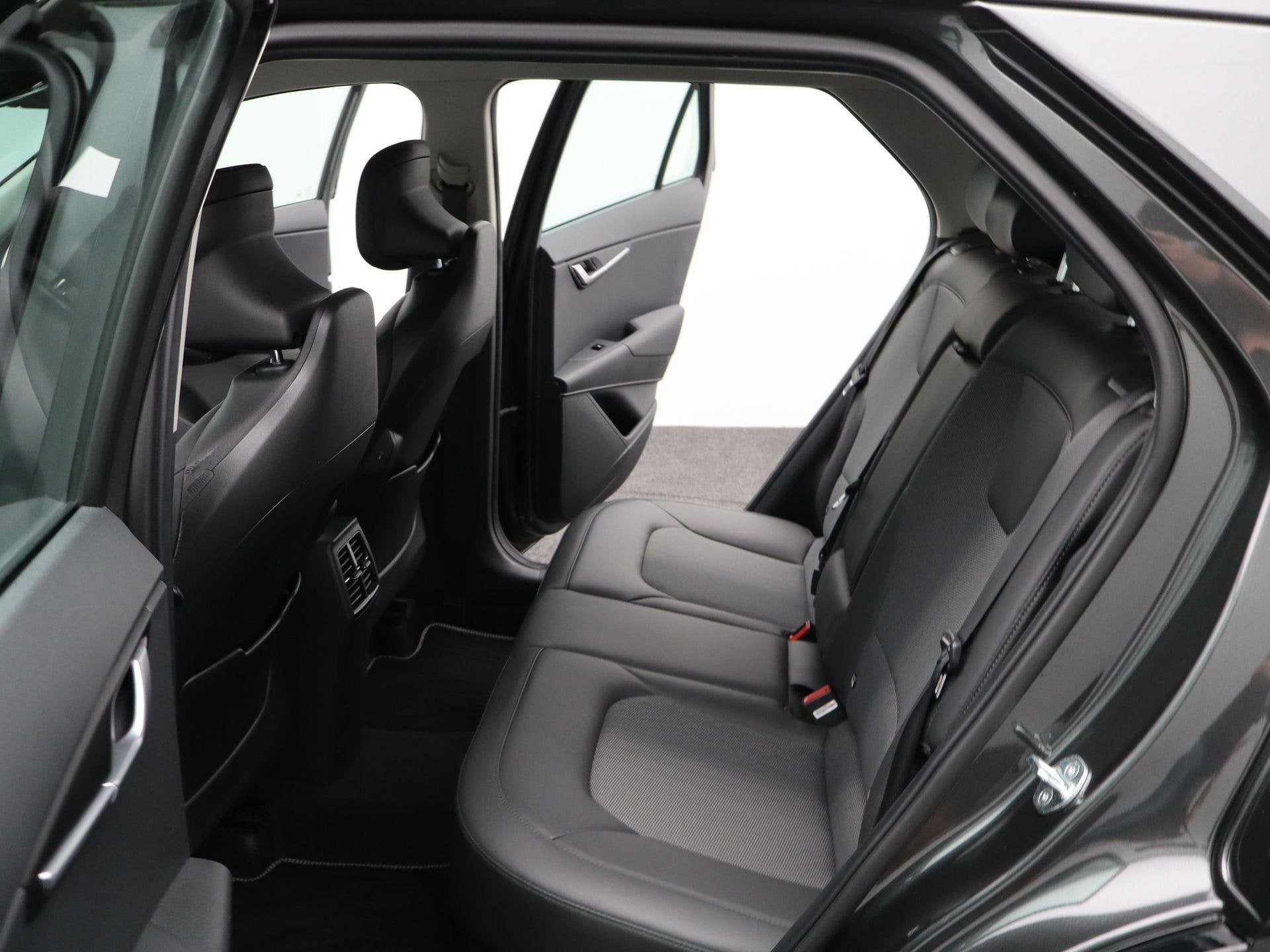 Foto 14 van Kia Niro 1.6 GDi Hybrid DynamicLine | Clima | Navi | Trekhaa