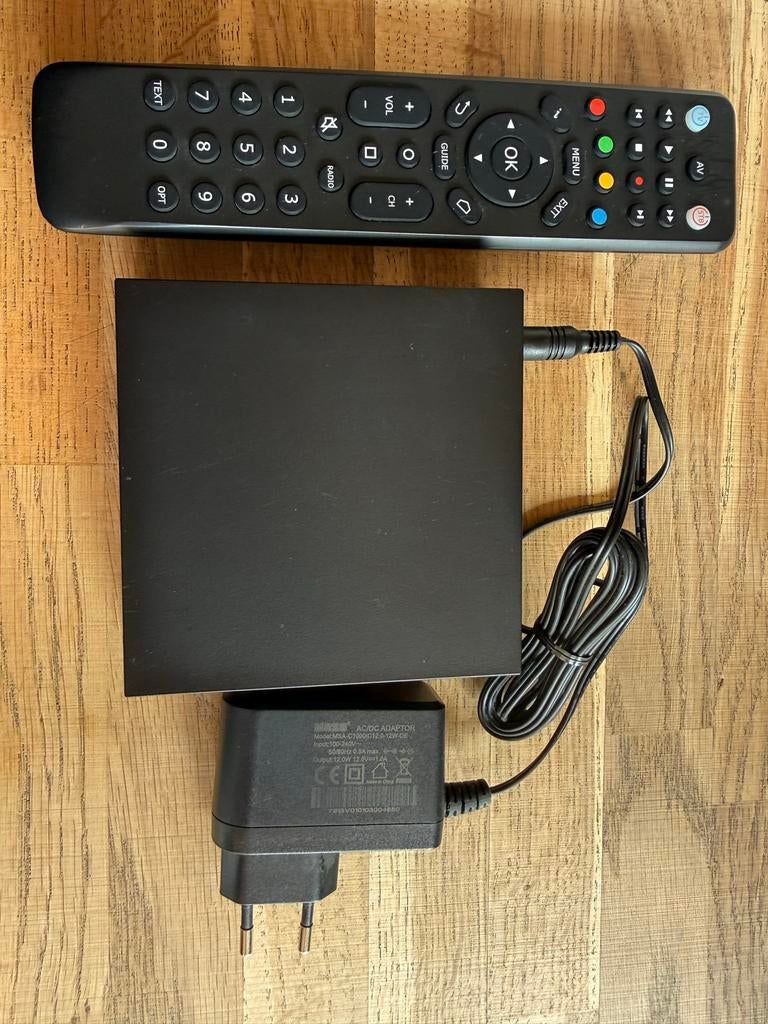 Amino 7X met afstandsbediening en adapter, Audio, Tv en Foto, Ophalen of Verzenden, Gebruikt, Decoder