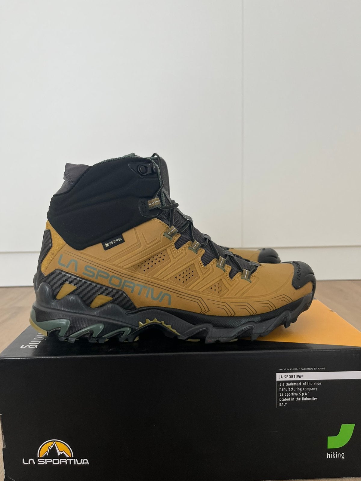 La sportiva bergschoenen maat 43, Sport en Fitness, Ophalen of Verzenden, Zo goed als nieuw, Schoenen