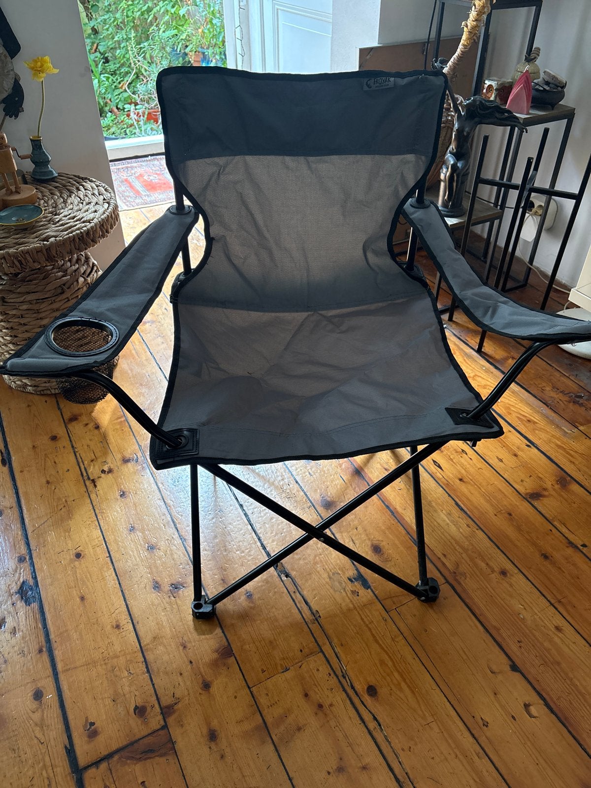 Opvouwbare froyak campingstoel met bekerhouder, Ophalen, Zo goed als nieuw, Campingstoel