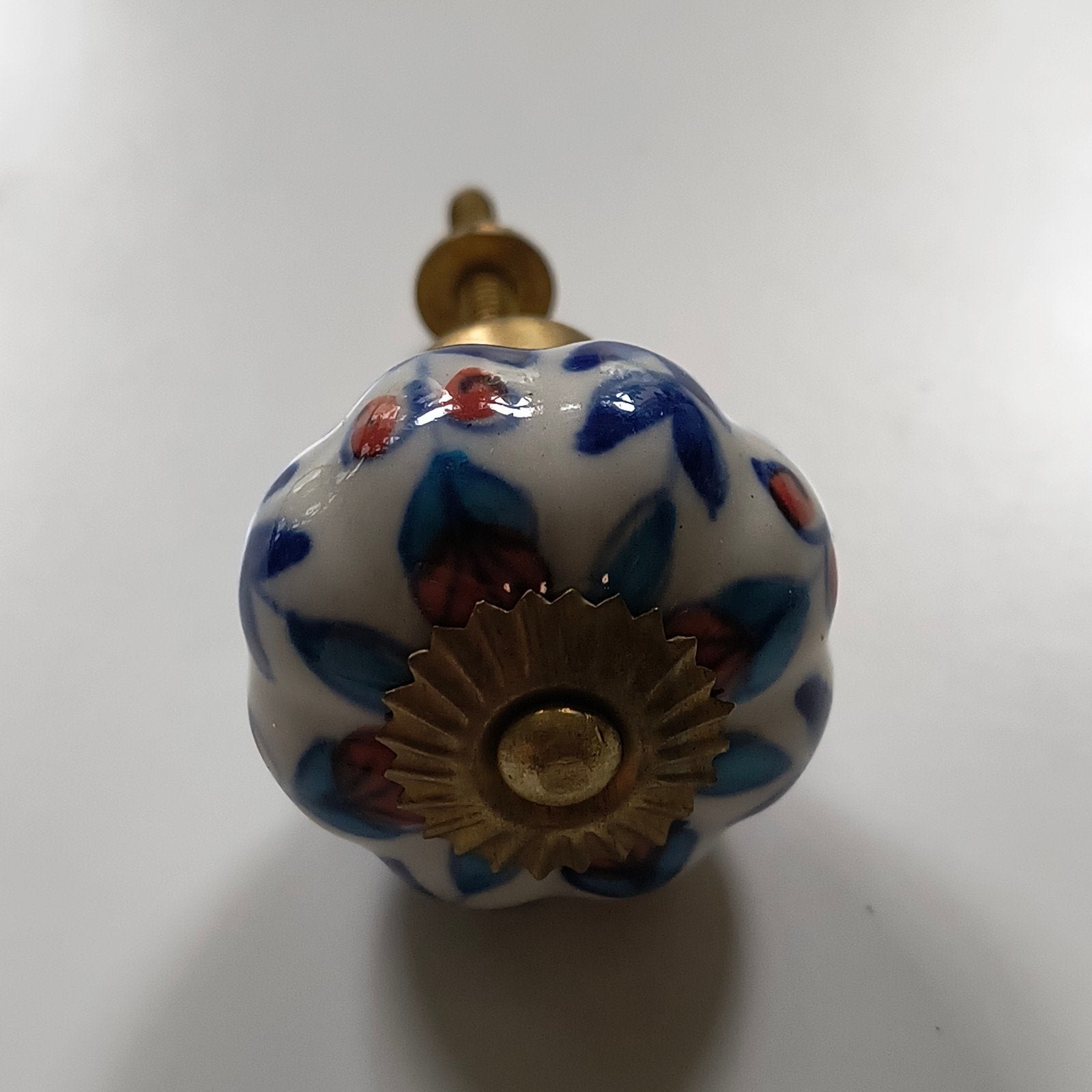 Handgemaakte keramische knop voor lade of kastje, Ophalen of Verzenden, Nieuw, Minder dan 50 mm, Overige typen