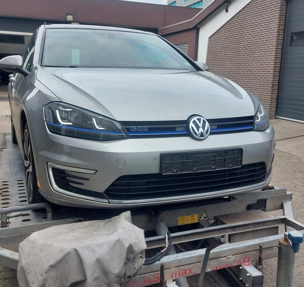 Golf GTE voorkop koplamp motorkap bumper scherm bj 2015, Ophalen, Motorkap