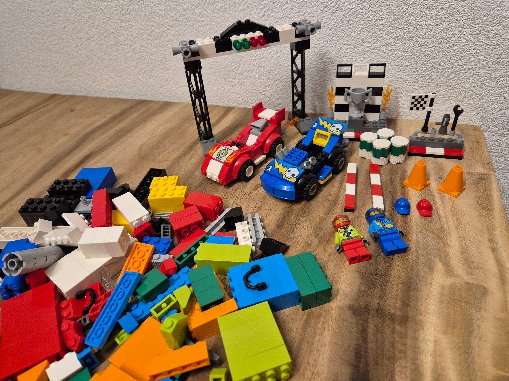 Lego City Juniors 10673 Race Car Rally, Lego, Lego, Gebruikt, Ophalen of Verzenden