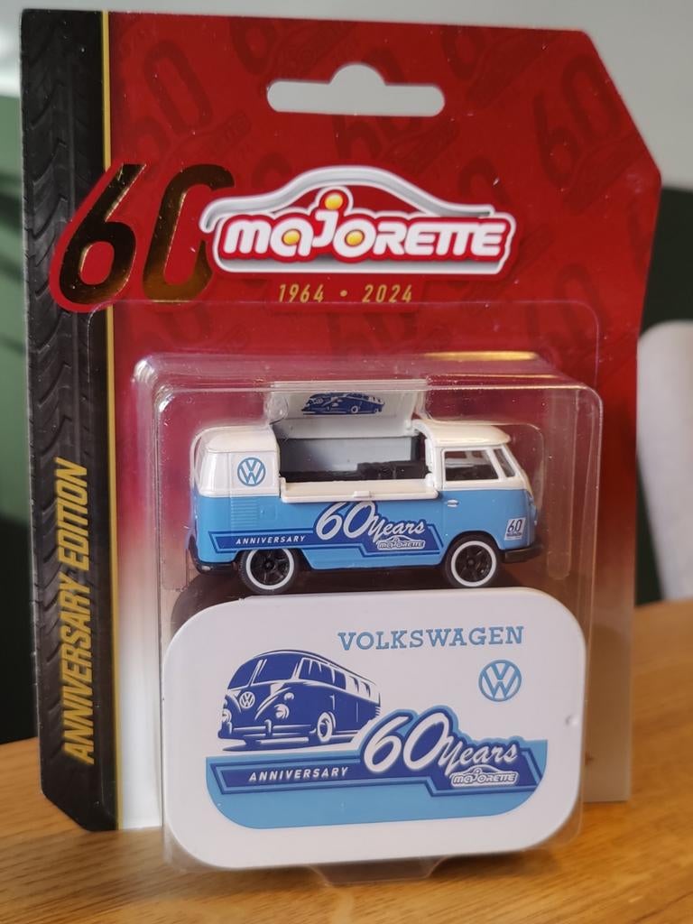 Majorette Volkswagen T1 Bus Foodtruck 60 Years, Ophalen of Verzenden, Nieuw, Auto