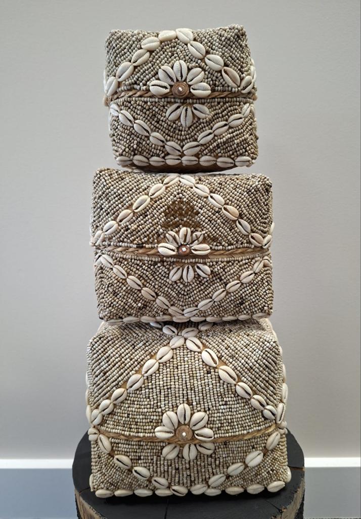 Decoratieve offermanden met kralen en schelpen, Huis en Inrichting, Woonaccessoires | Schalen en Manden, Verzenden, Nieuw, Rond