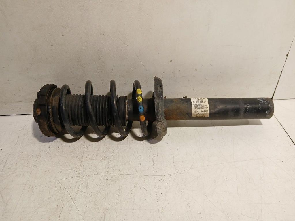 Veerpoot rechts voor Volkswagen Passat, Auto-onderdelen, Onderdelen@venauto.nl, Van der Ven Autorecycling B.V., Gebruikt, Ettenseweg 76, 4706 PB Roosendaal, The Netherlands