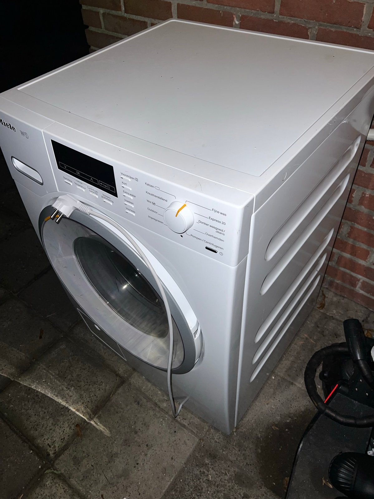 Miele W1 Wasmachine - Zo goed als nieuw, Witgoed en Apparatuur, Ophalen, 1200 tot 1600 toeren, 8 tot 10 kg, Zo goed als nieuw