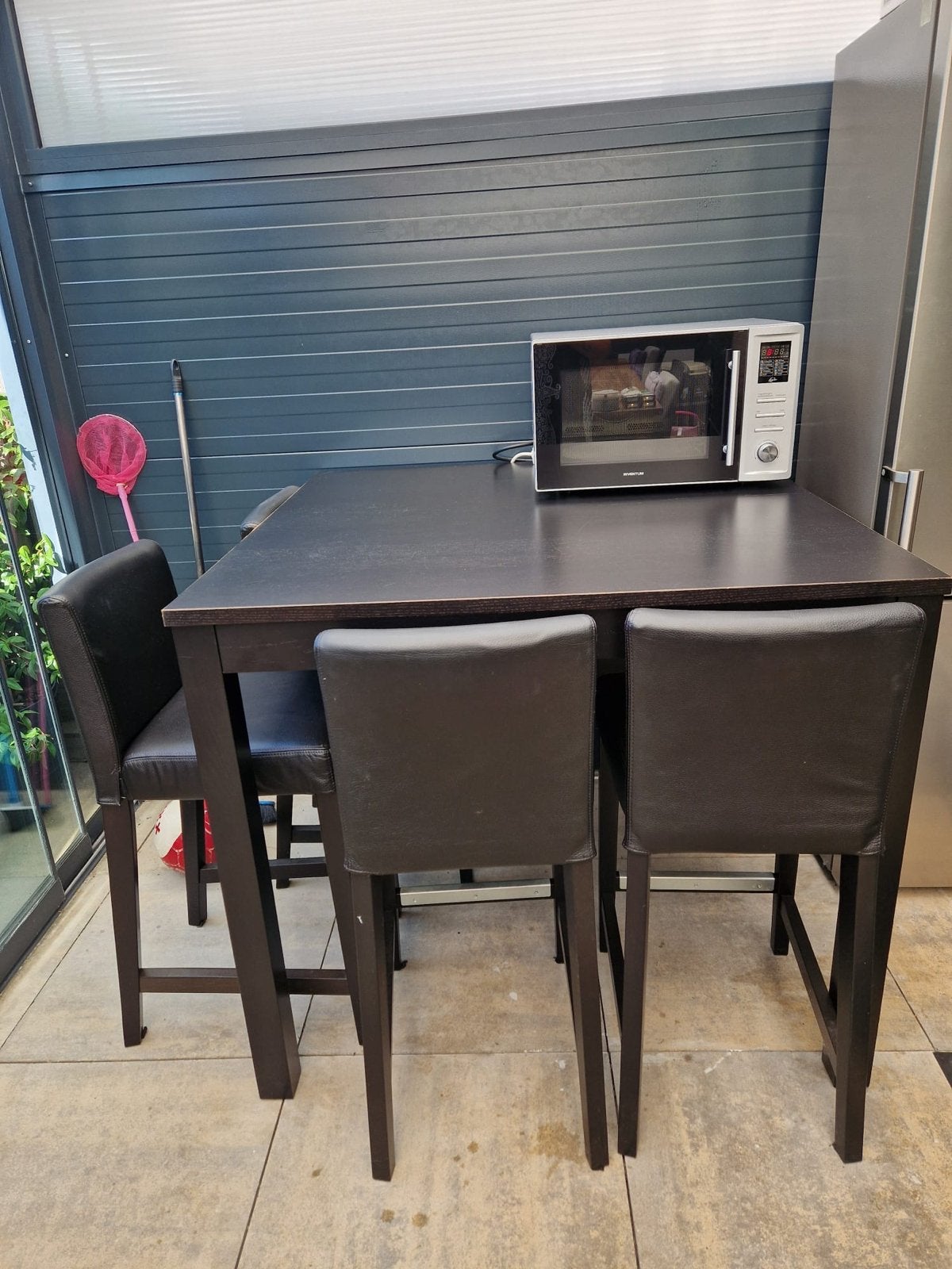 Bartafel met 4 barkrukken - 110x110cm, hoogte 95cm, Huis en Inrichting, Tafels | Eettafels, Ophalen, Gebruikt, 100 tot 150 cm
