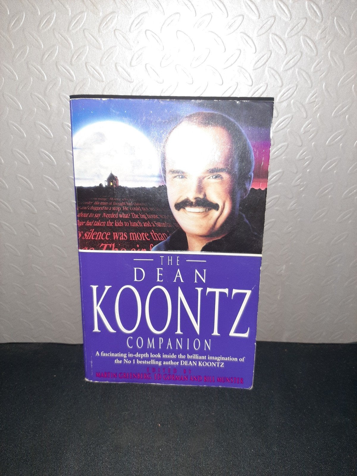 The Dean Koontz Companion - Boek over Dean Koontz, Ophalen of Verzenden, Gelezen, Martin Greenberg, Ed Gorman, Bill Munster, Europa overig