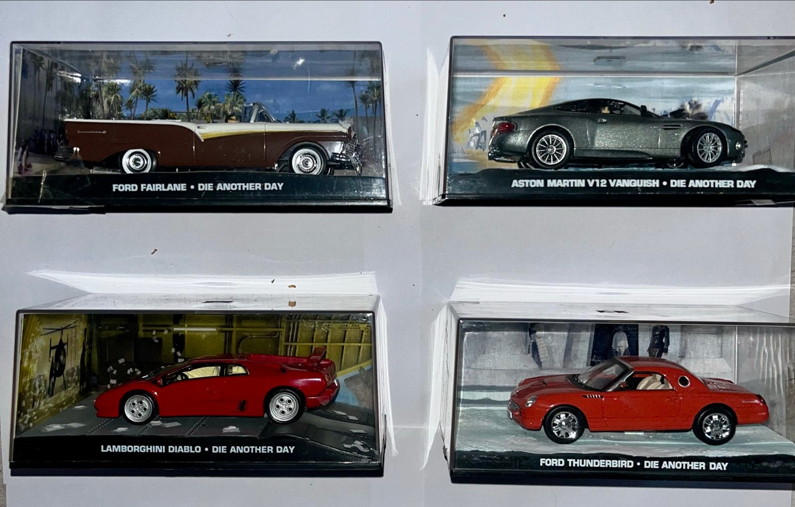 007 Die Another Day 1:43 4x Aston Martin Lamborghini Ford, Ophalen of Verzenden, Zo goed als nieuw, Auto