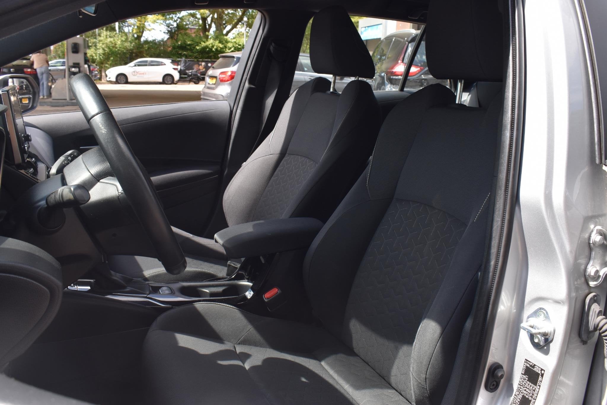 Toyota Corolla Touring Sports 1.8 Hybrid Business 1e Eigenaa, Auto's, Toyota, 1345 kg, Gebruikt, 4 cilinders, Corolla
