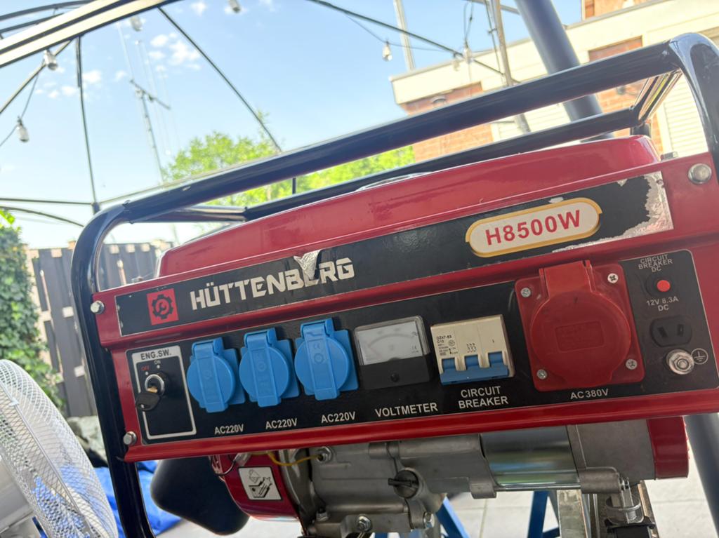 Huttenberg aggregaat (defect), Doe-het-zelf en Verbouw, Ophalen, Gebruikt, Minder dan 5 kVA, Benzine