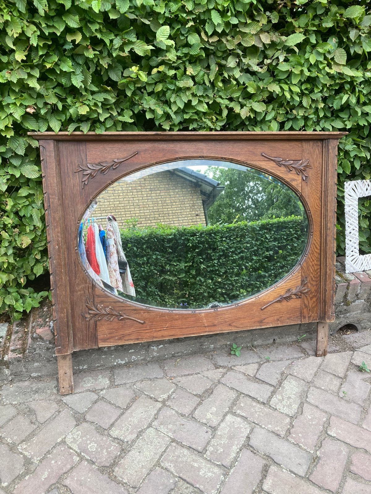 Ovale eiken houten spiegel voor op commode verweerd., Antiek en Kunst, Ophalen of Verzenden, Rechthoekig