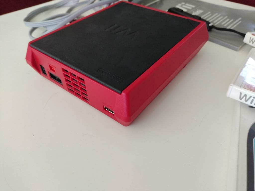 Nintendo Wii Mini Rood/Zwart, Spelcomputers en Games, Spelcomputers | Nintendo Wii, Ophalen of Verzenden, Gebruikt, Met 1 controller
