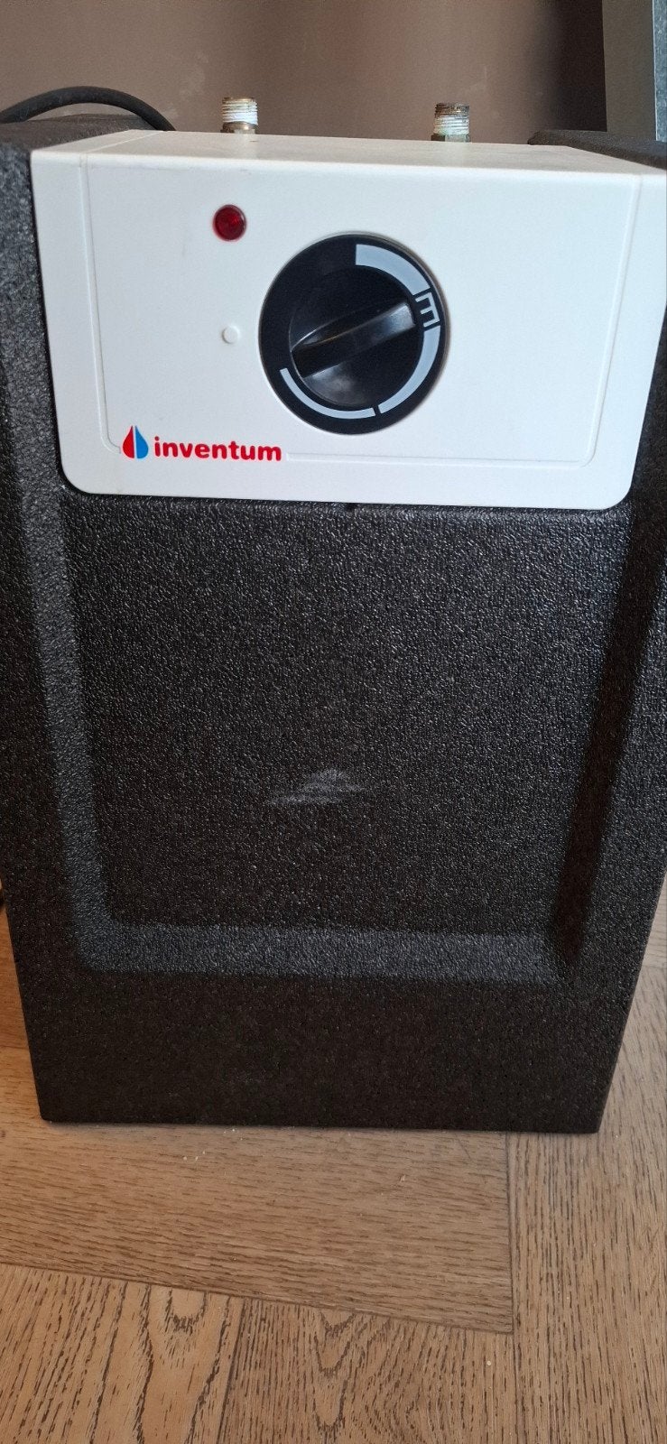 Inventum Q15 Boiler - 15 liter, 2000W, Doe-het-zelf en Verbouw, Geisers en Boilers, Gebruikt, Aardgas, Minder dan 20 liter, Onbekend