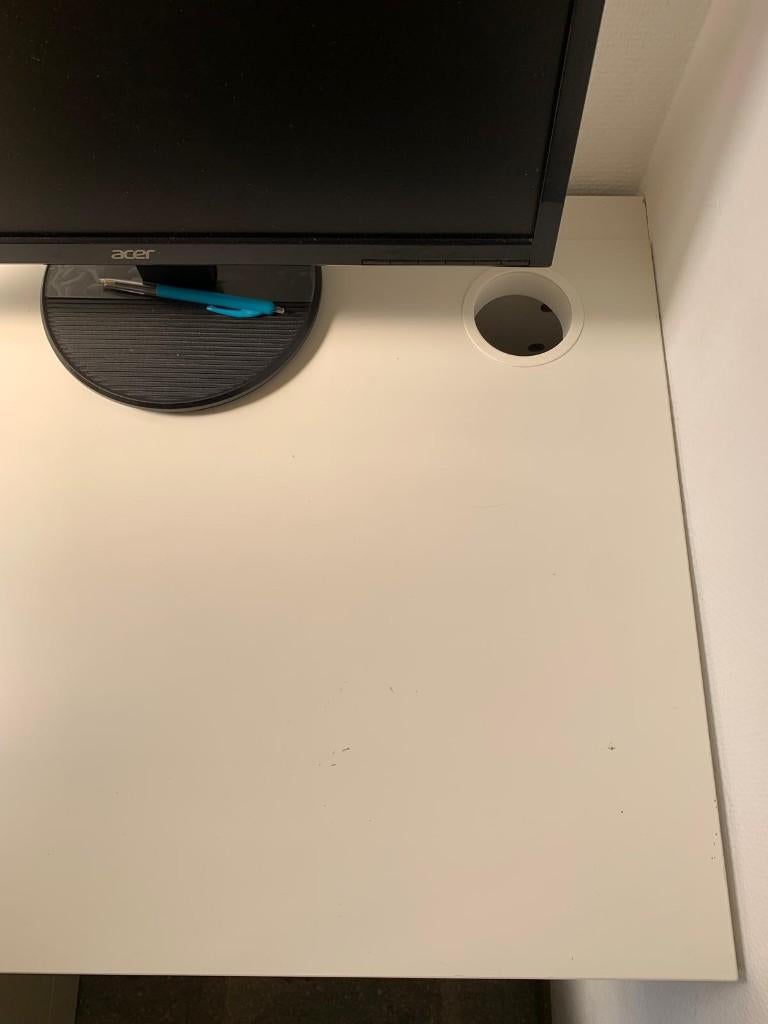 IKEA buro (wit), Huis en Inrichting, Bureaus, Ophalen, Gebruikt, Hout, Demontabel