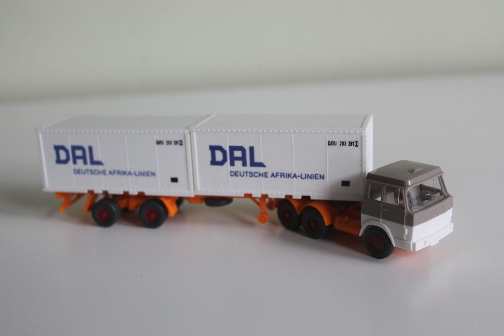 Wiking Hanomag Henschel F 221 S containervrachtwagen, Ophalen of Verzenden, Zo goed als nieuw, Bus of Vrachtwagen, Wiking