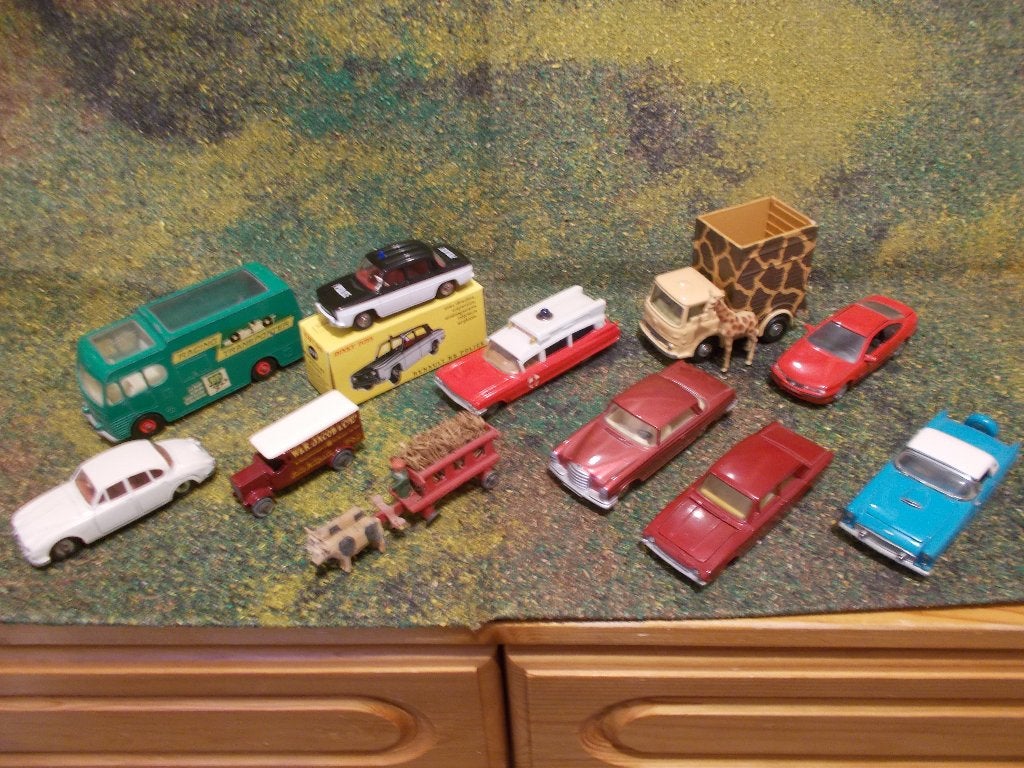Dinky Corgi Toys en Lesney 10 euro p/st Verzenden kan ook, Ophalen, Gebruikt, Auto, Dinky Toys
