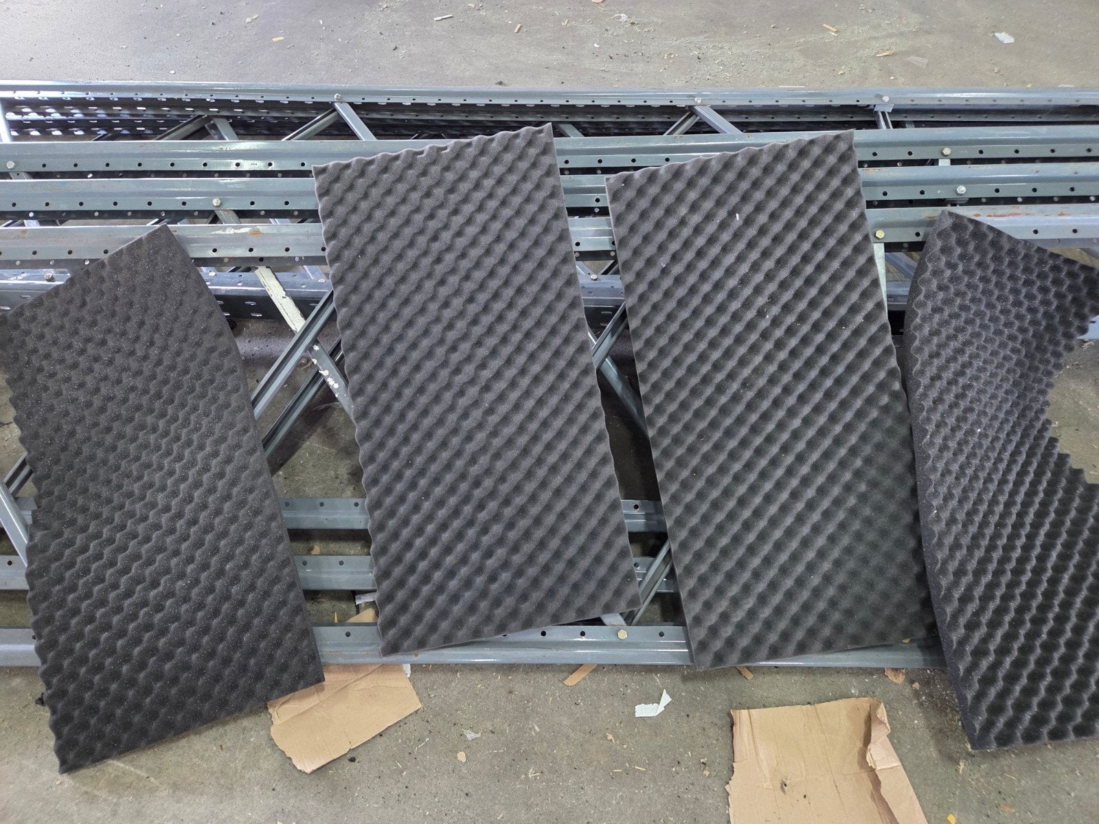4 stuks noppenschuim - geluidsisolatie 50x100 cm, Ophalen of Verzenden, Gebruikt