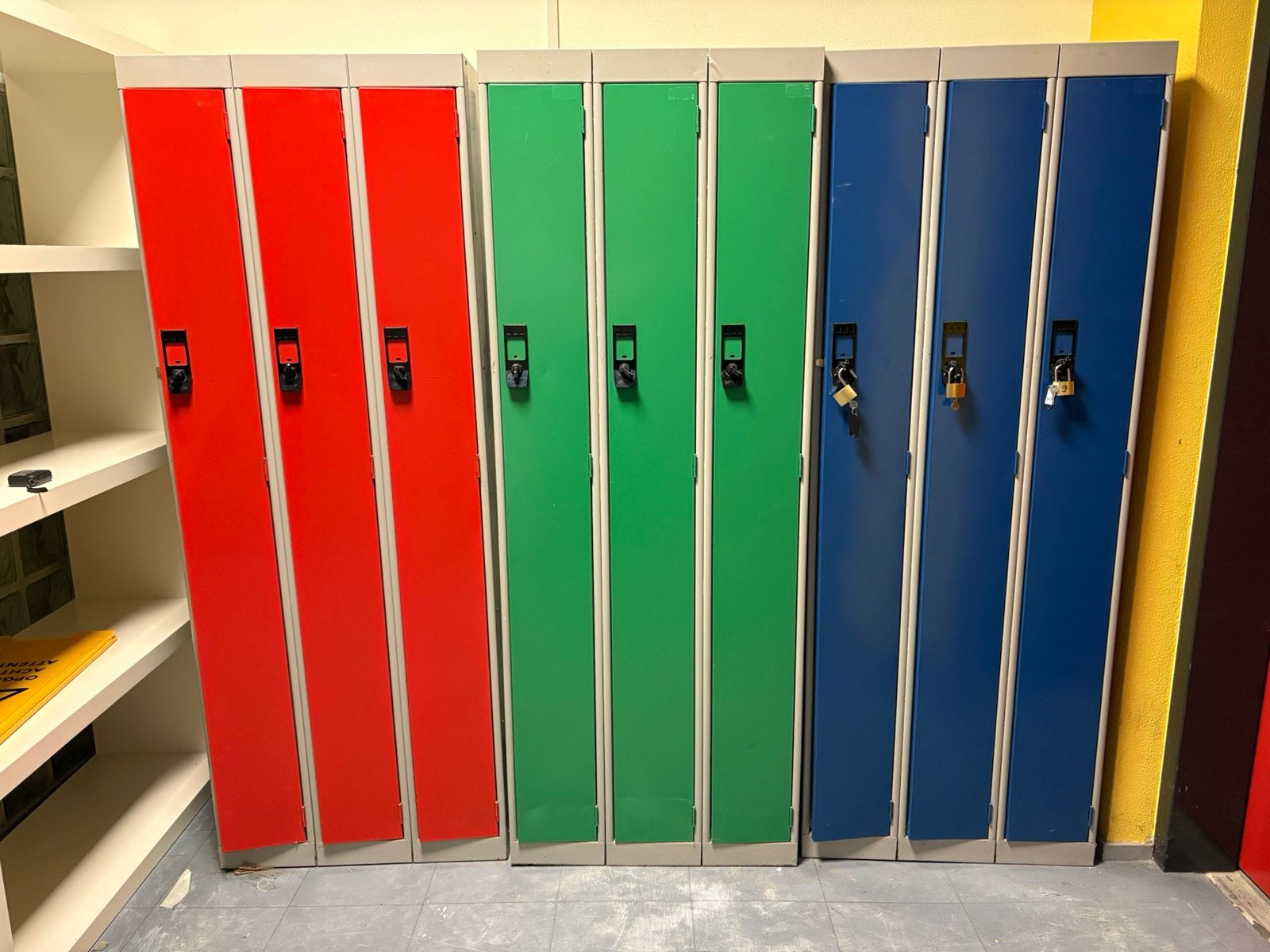 Set van 3stuks locker / opberg kasten  (3 deurs), Ophalen, Gebruikt