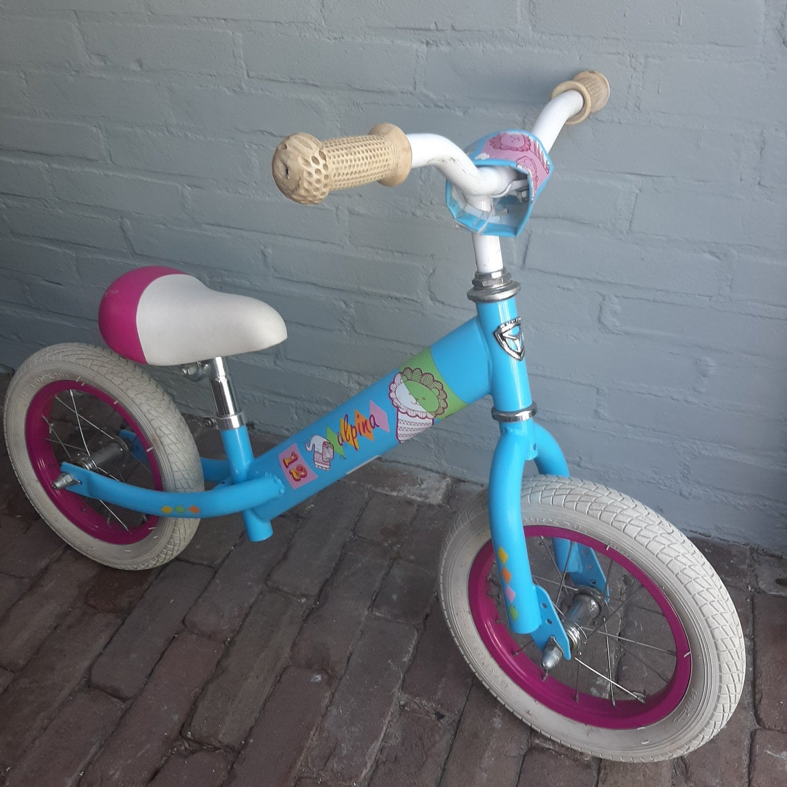 Alpina-loopfiets. Blauw/Roze - Zo goed als nieuw, Ophalen, Zo goed als nieuw, Minder dan 16 inch, Alpina