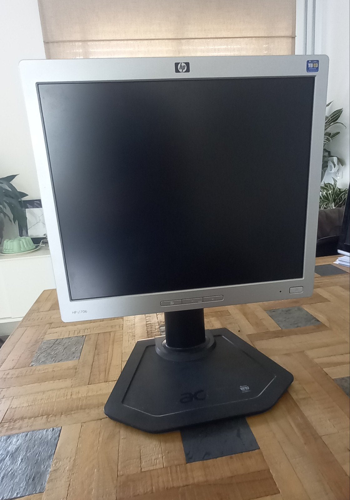 HP L1706 Monitor / beeldscherm, LCD, Color, 17 inch, Ophalen, Overige typen, Overige resoluties, In hoogte verstelbaar