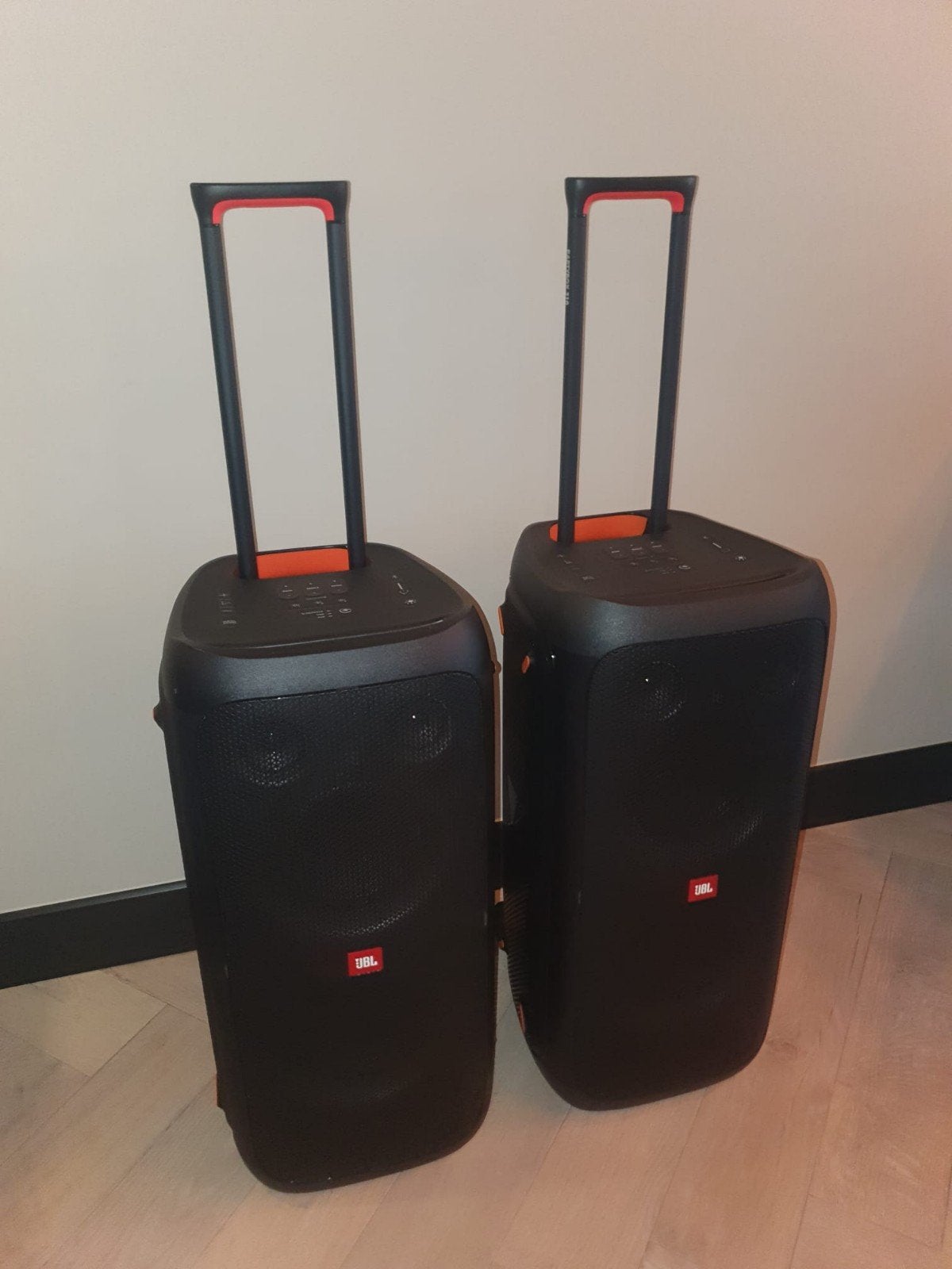 JBL Partybox 310 (set van 2)  -NIEUWSTAAT-, Audio, Tv en Foto, Ophalen, JBL, Zo goed als nieuw, 120 watt of meer