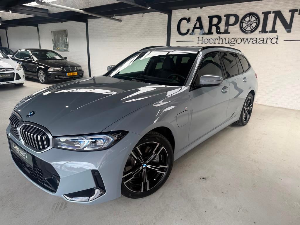 BMW 3-serie Touring 330e M-Sportpakket Plug in Hybride Camer, Automaat, 1998 cc, Achterwielaandrijving, Gebruikt