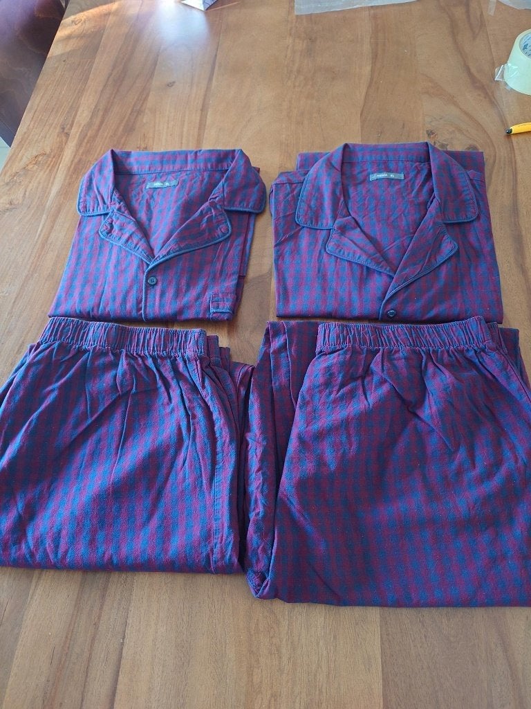 2 x herenpyama maat xl aubergine-donkerblauw zgan 12,50, Ophalen of Verzenden, Zo goed als nieuw, Maat 56/58 (XL), Hema