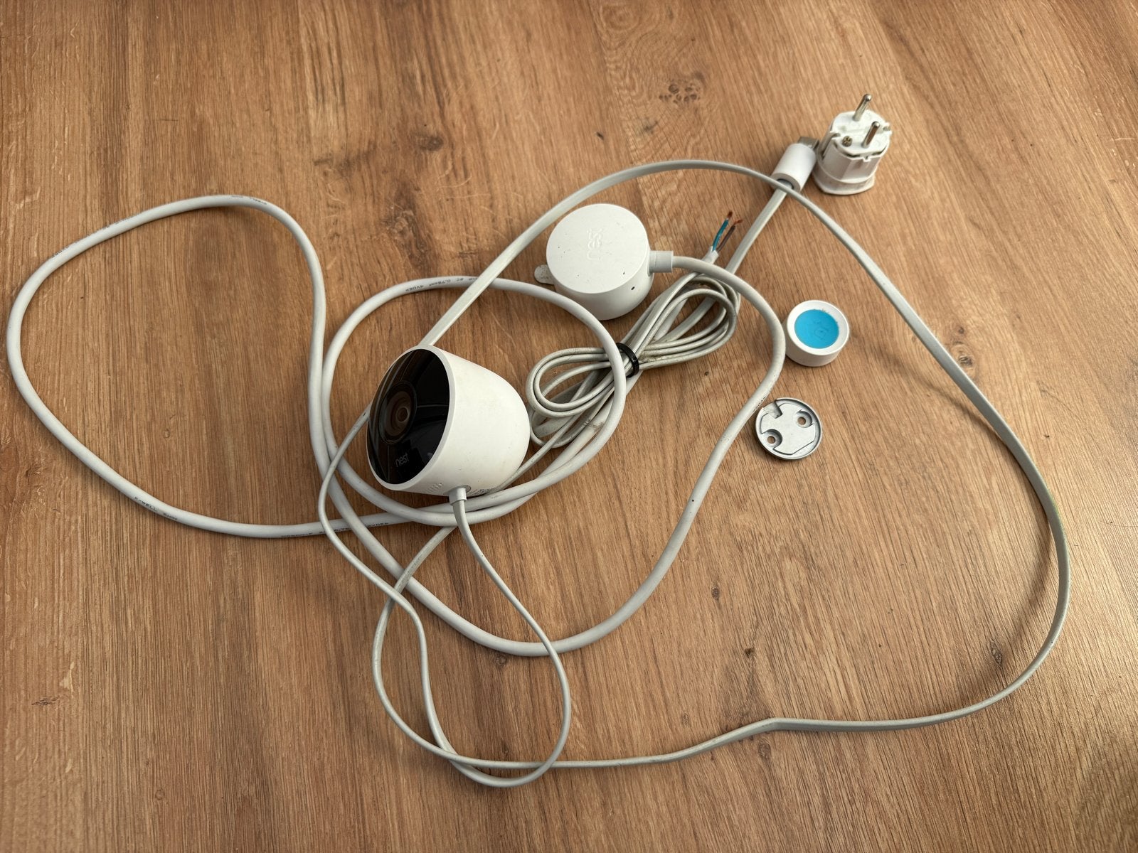 Nest Cam Outdoor Beveiligingscamera - Gebruikt, Ophalen of Verzenden, Gebruikt, Buitencamera
