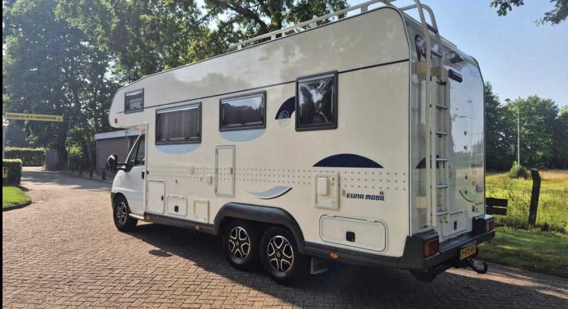 Fiat Euramobil 2.8 JTD  met dubbele AIRCO + stapelbed, Caravans en Kamperen, Campers, Ringverwarming, Fiat, Particulier, 4 tot 5 meter