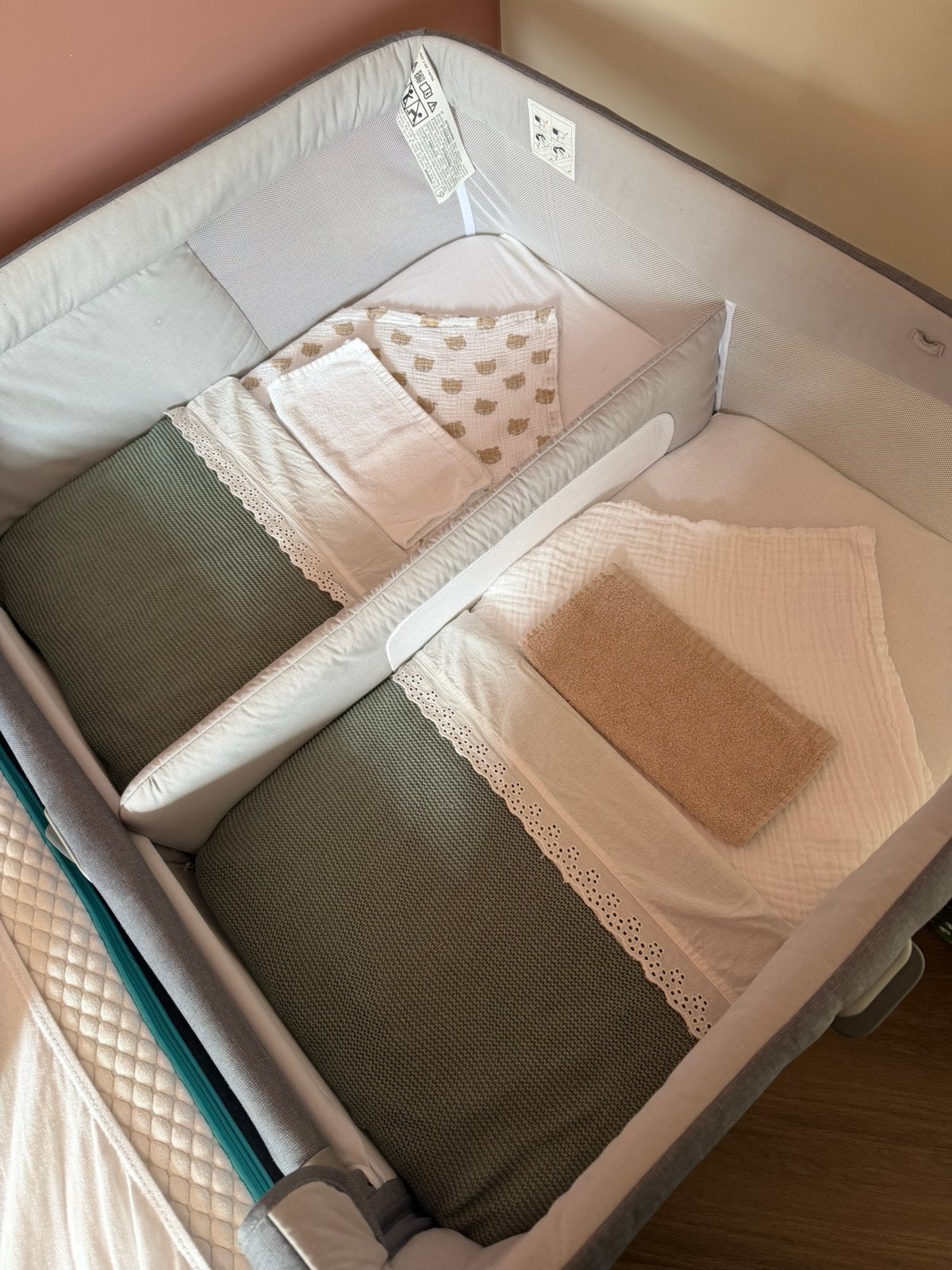 Chicco co-sleeper next2me - twin, Ophalen, Zo goed als nieuw, Wieg