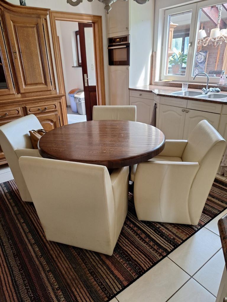 Eethoek, eikenhouten tafel en crèmekleurige leren stoelen., Huis en Inrichting, Complete eetkamers, Ophalen, Gebruikt, 4 tot 6 stoelen