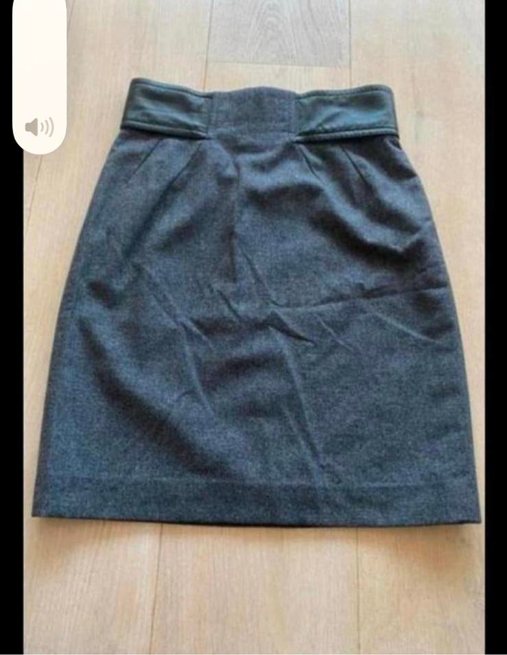 Gucci rok s m nieuwstaat wol, Maat 38/40 (M), Ophalen of Verzenden, Zo goed als nieuw, Grijs