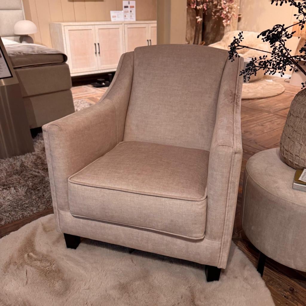 UrbanSofa showroom sale fauteuil Jake, Ophalen, 75 tot 100 cm