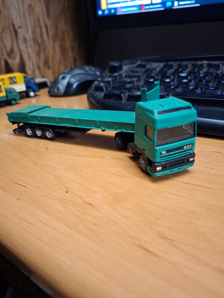 herpa DAF 95 met container oplegger, Hobby en Vrije tijd, Modelauto's | 1:87, Ophalen of Verzenden, Zo goed als nieuw, Bus of Vrachtwagen