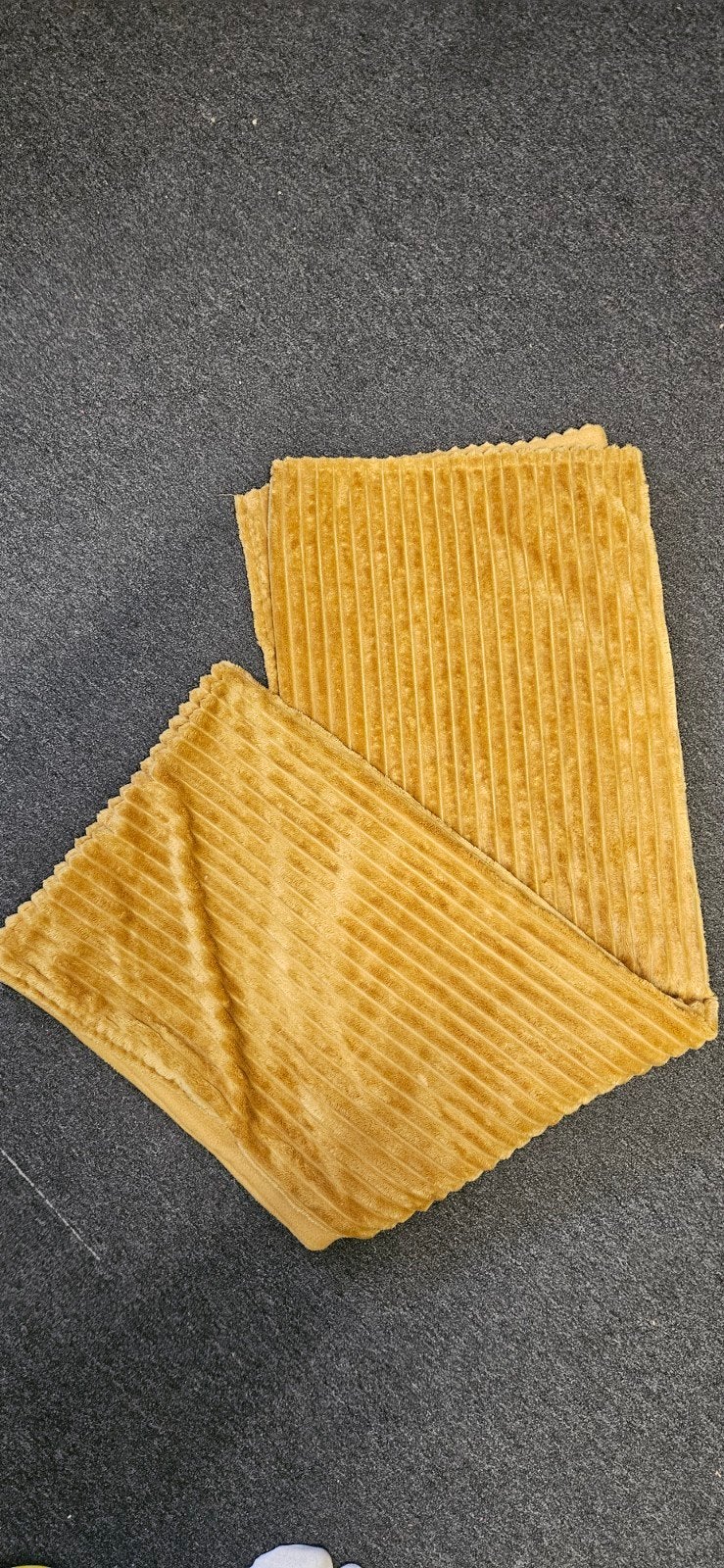zeer mooie Okergele fleecedeken, 125 cm, Zo goed als nieuw, Fleece, Overige kleuren