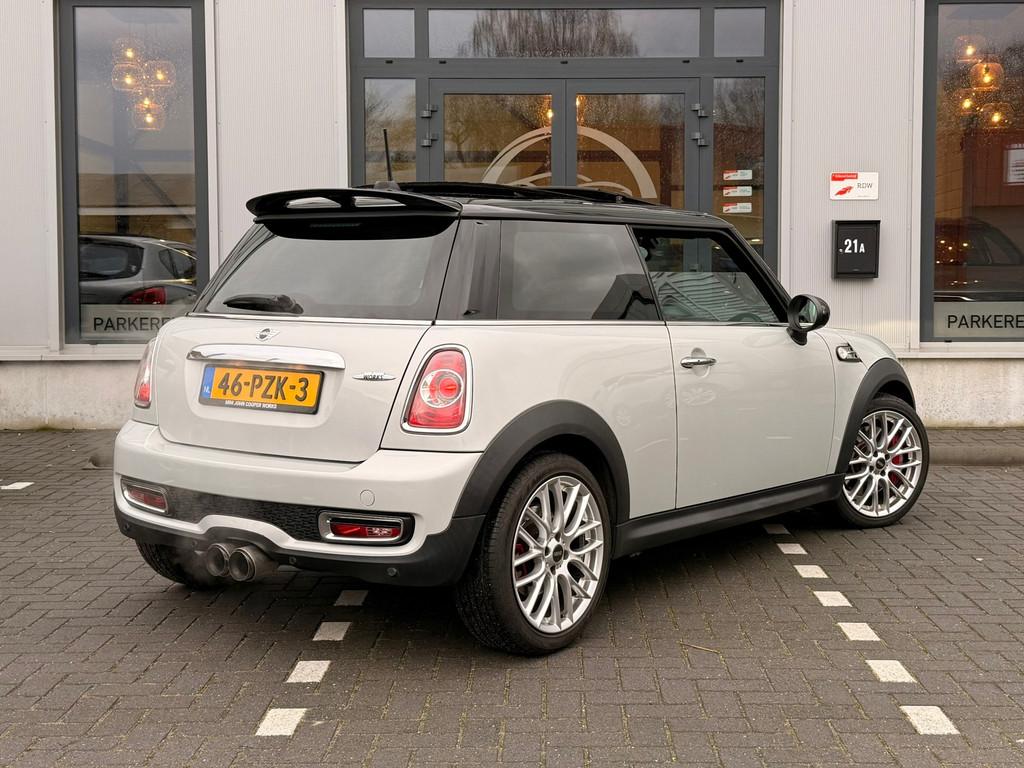 Mini Mini 1.6 John Cooper Works Chili|Pano|Leer|Navi|Xenon, Voorwielaandrijving, Euro 5, Gebruikt, 4 cilinders