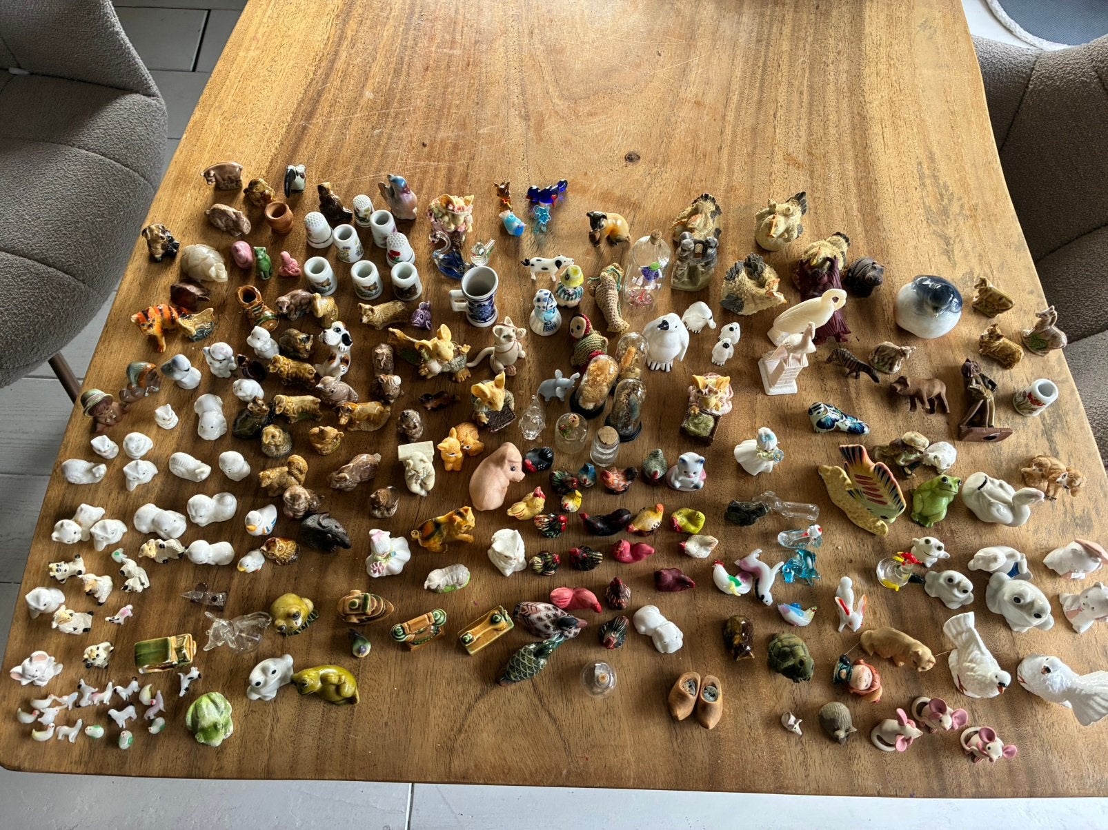 verzameling vintage miniatuurbeeldjes, Ophalen